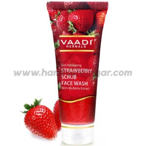 Strawberry Scrub Face Wash With Mulberry Extract - 60 ml