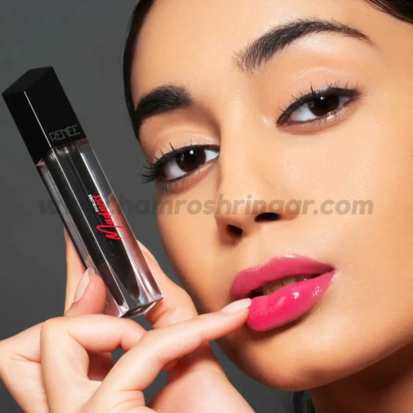Renee Madness pH Lip Gloss - Model